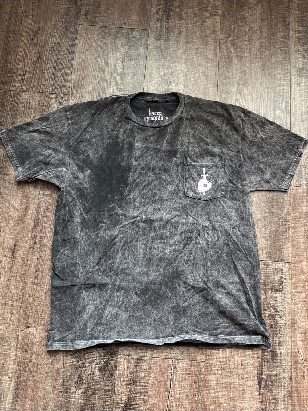 Facey Musgrave Men's Distressed Black Pocket T-Shirt